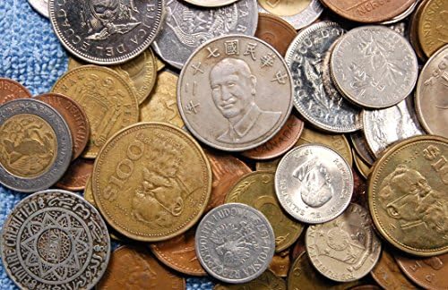 Кенаух 1 килограм чуждестранни монети - повече от 100 монети